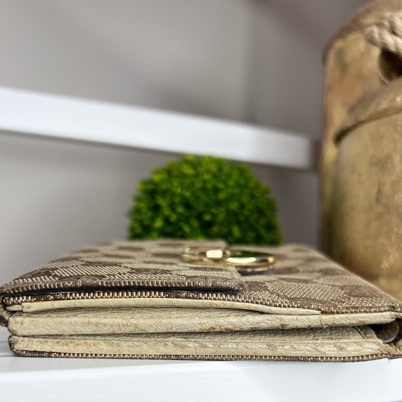 100% authentic Gucci Wallet Purse Folding wallet G logos Beige Woman - Picture 8 of 9